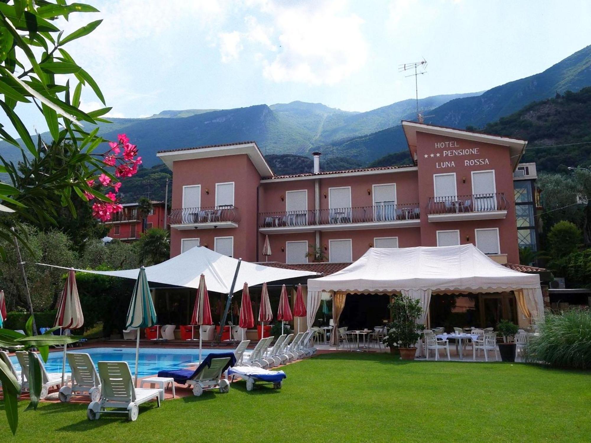 Hotel Luna Rossa (Adults Only) 말세진느 외부 사진